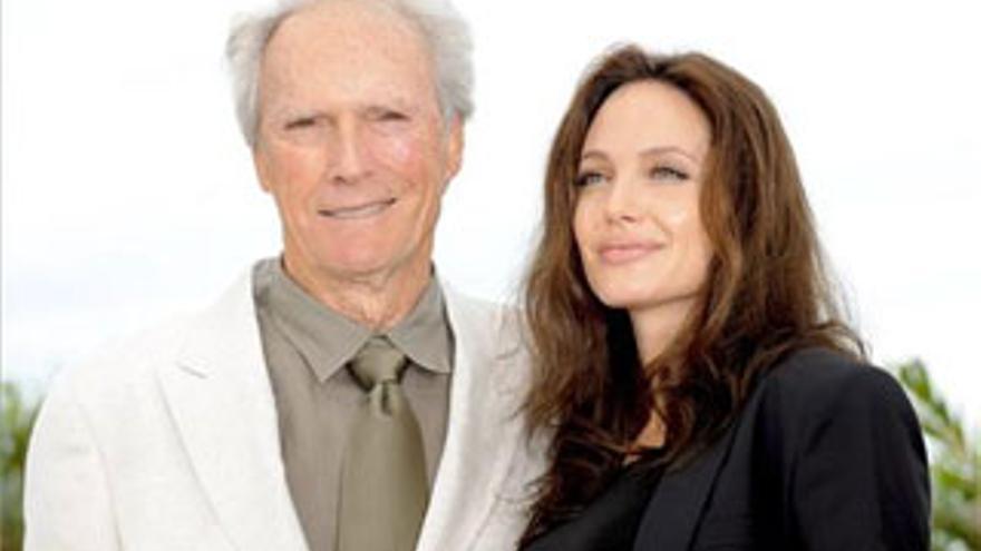 Clint Eastwood seduce a Cannes a pesar de Angelina Jolie