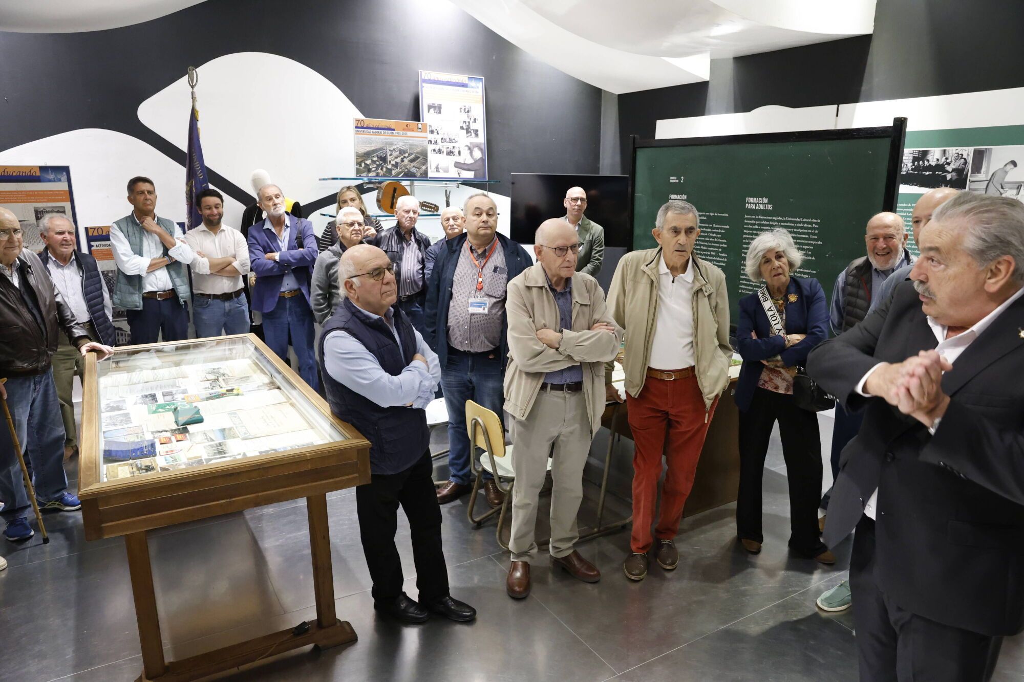 Inauguración de la exposición por el 70.º aniversario de la primera promoción de alumnos de la Universidad Laboral.