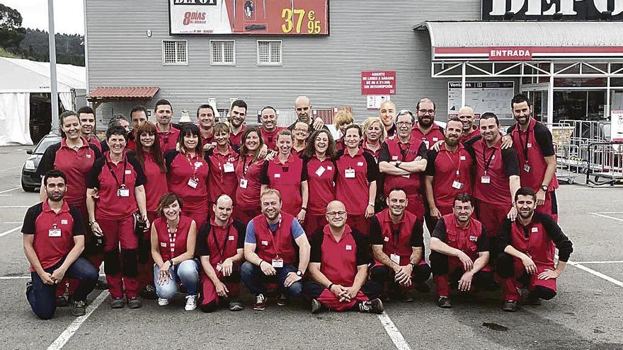 Brico Depôt celebra una década de presencia en la comarca