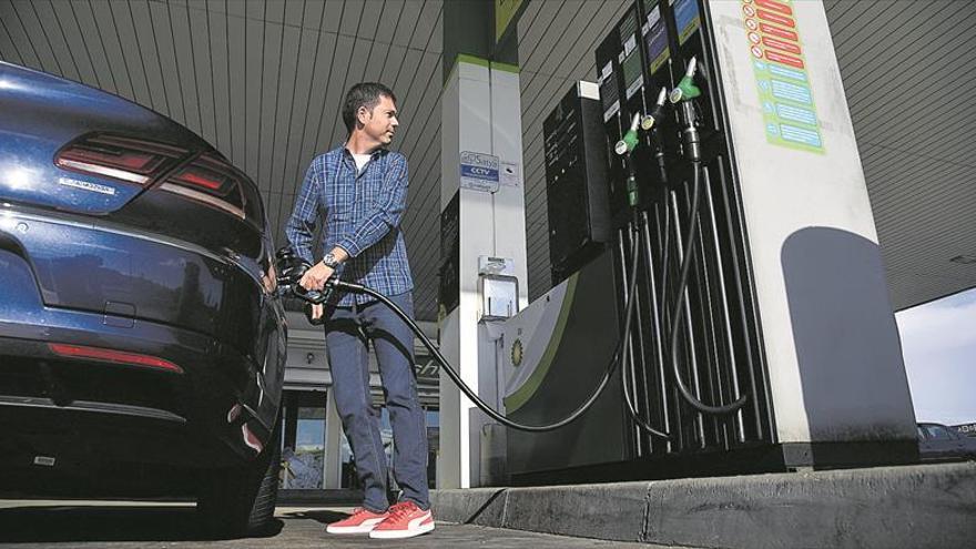 El consumo de diésel ya crece en Castellón la mitad que el de gasolina