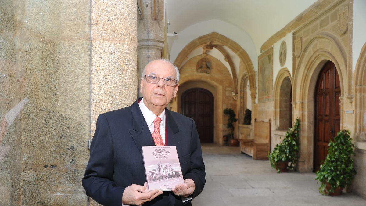 Ricardo Hurtado de San Antonio.