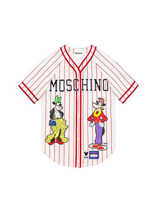 Todas las imágenes de la colección de Moschino x H&M: camiseta de beisbol con personajes Disney