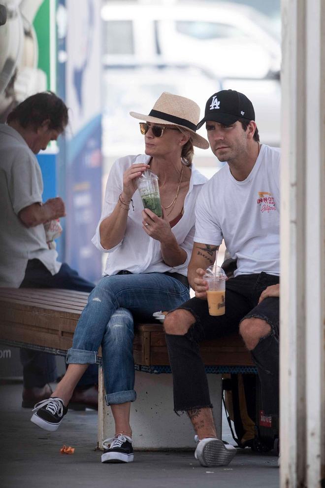 Robin Wright y su novio Clément Giraudet