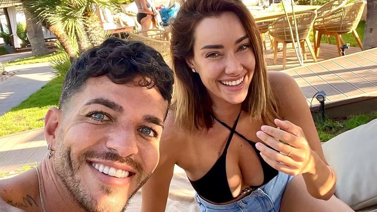Adara Molinero y Vicente Romero se relajan en Canarias