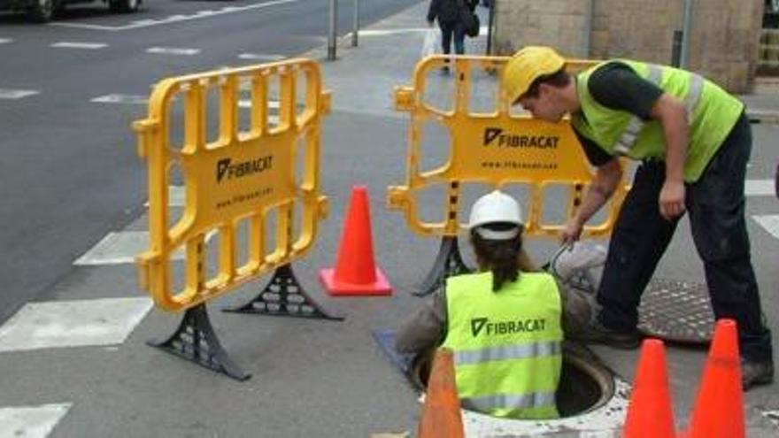 Canalització de cablejat de fibra òptica a càrrec de l&#039;empresa FibraCat.