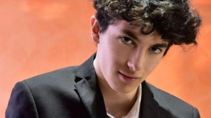 El jove pianista Giacomo Menegardi vol despertar «passions» a Sant Pere de Rodes