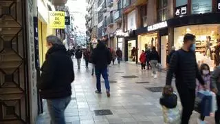 Cinco robos en 15 días alarman a los comerciantes del centro de Gandia