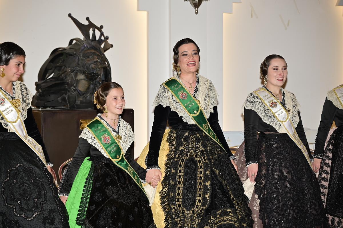 Entrega del Masclet d'Argent de la Colla a Mitges a la mejor mascletà de la Magdalena