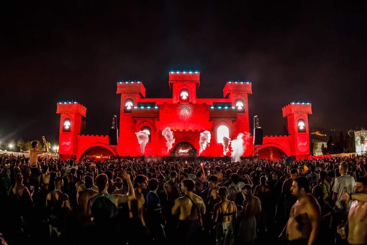 Steve Aoki, Carl Cox y Alok desafían al calor en una segunda jornada del Medusa que arrancó dos horas más tarde