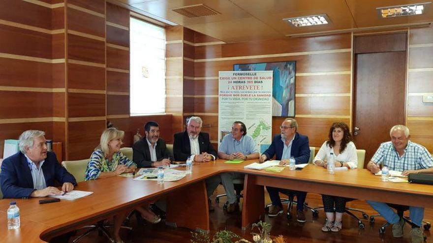 Reunión del Equipo de Gobierno de Fermoselle con la consejera de Sanidad