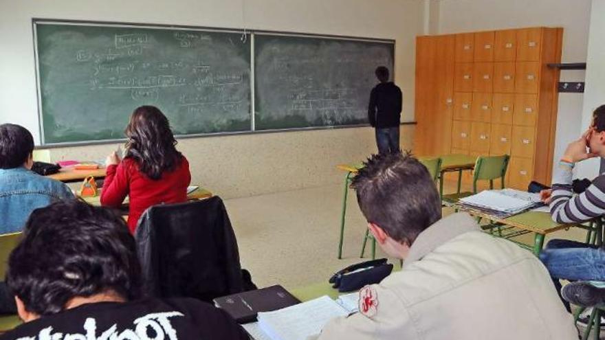 Uno de cada tres alumnos gallegos de 15 años ha repetido al menos un curso