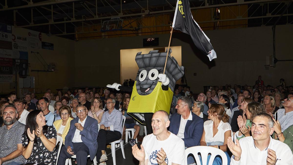 La posada de llarg del Groguet, la nova mascota del CB Castellet