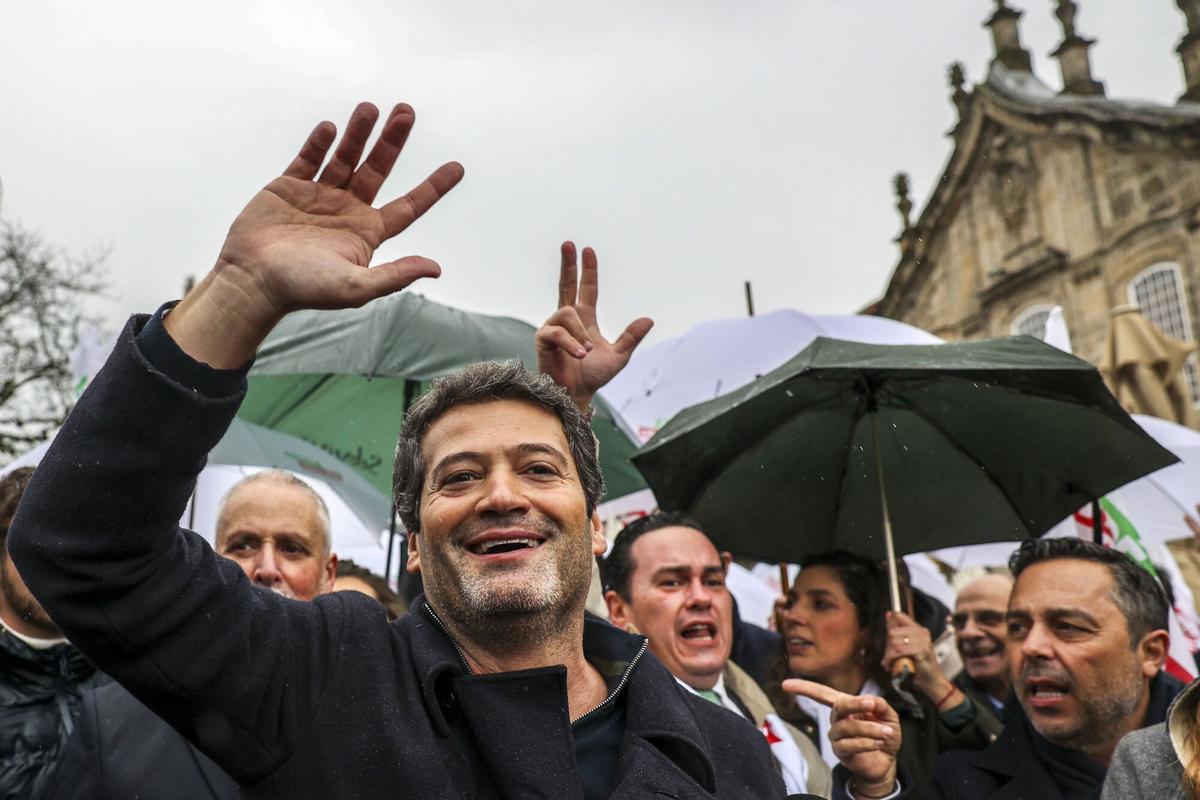 El líder del partido ultra Chega, André Ventura, durante un acto electoral en Braga.