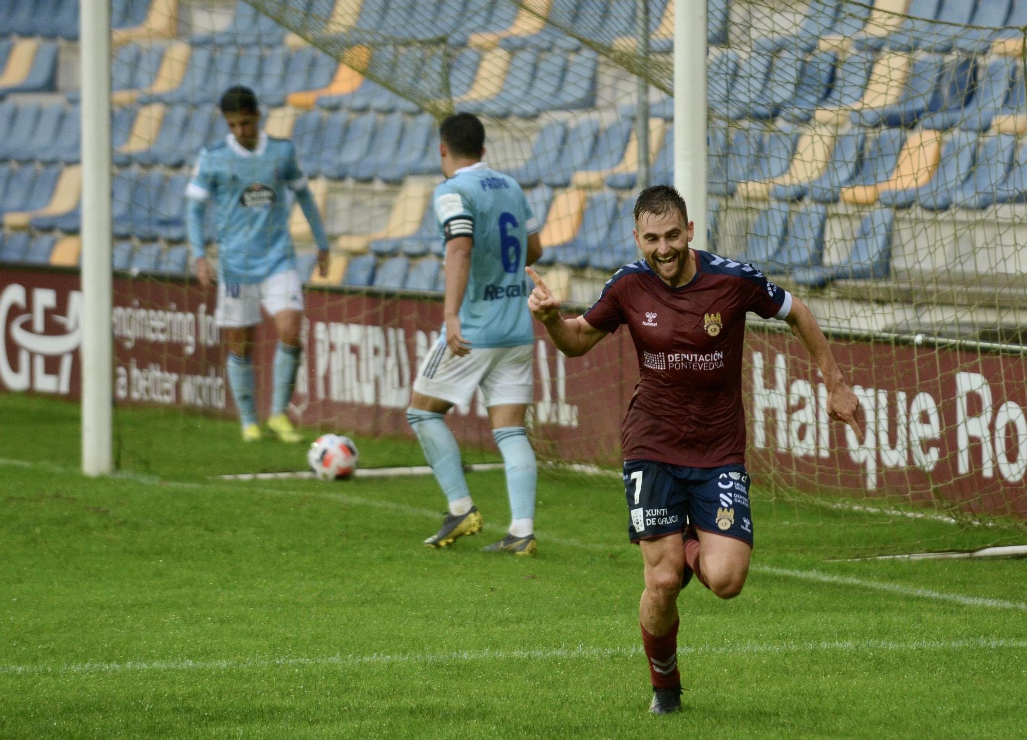 El Pontevedra se lleva el derbi en Pasarón