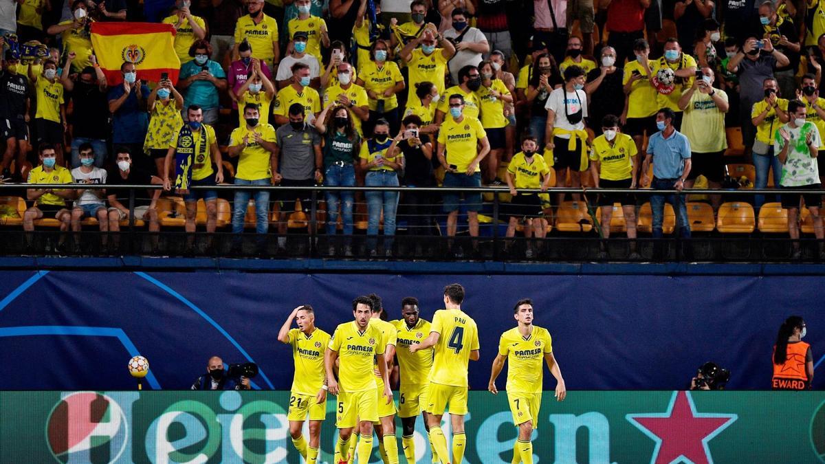 El conjunto groguet ante el Atalanta.