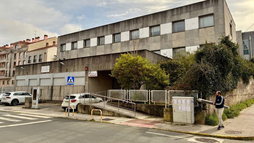 El Sergas tapia el antiguo centro de salud para evitar el acceso al interior