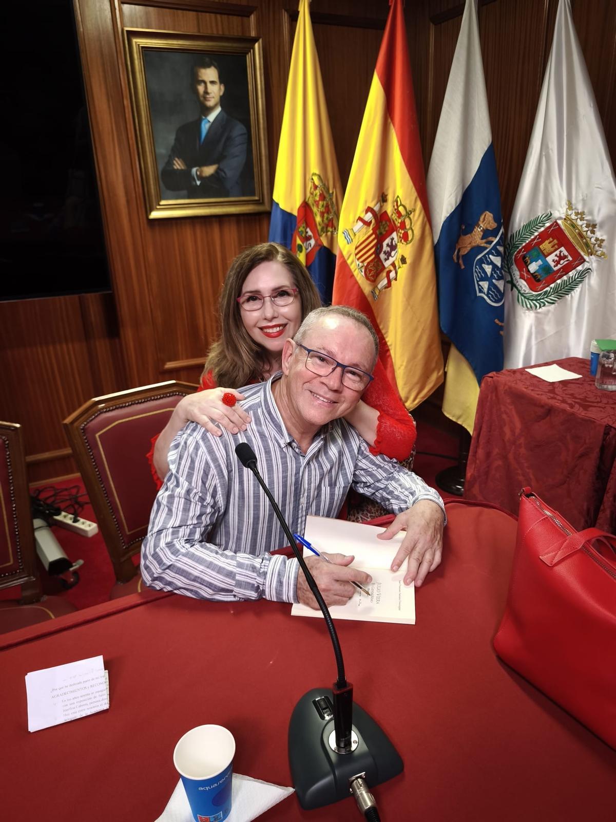 Instante durante la presentación de 'Julio Viera. El Genialísimo (biografía)' el pasado martes.