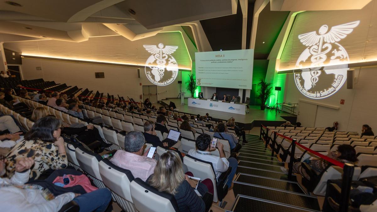 Clausura del V Congreso de Sindicatos Médicos en Alicante