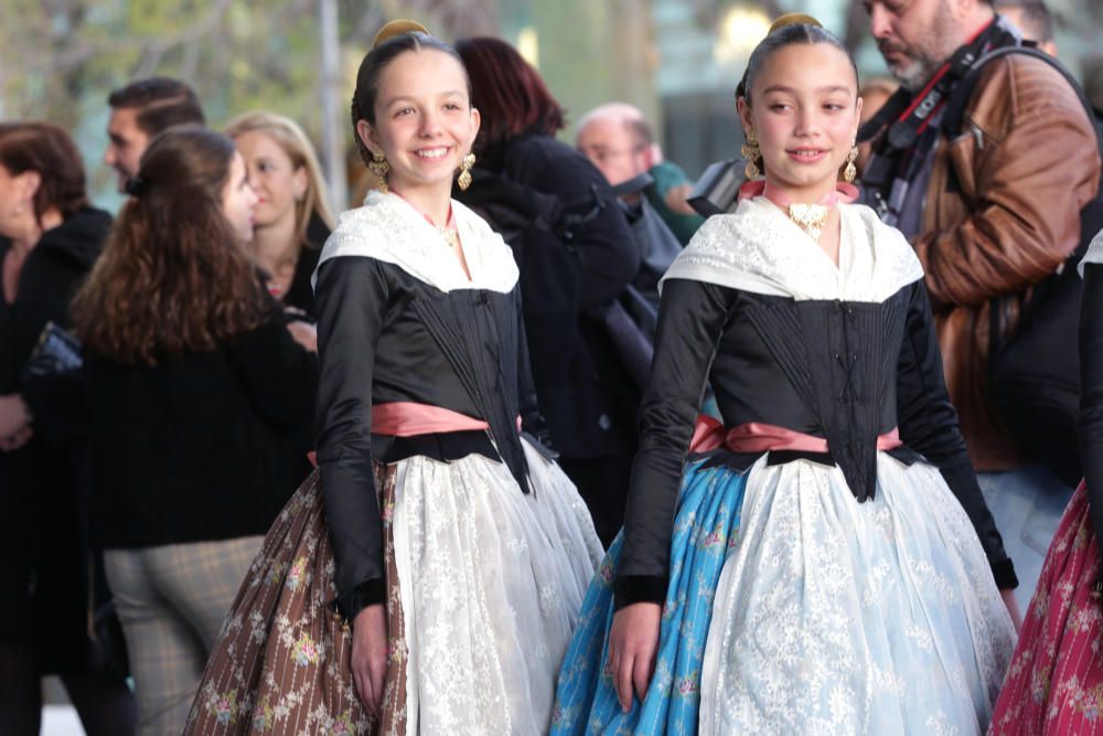 Estreno del jubón negro de la corte de la fallera mayor infantil 2019