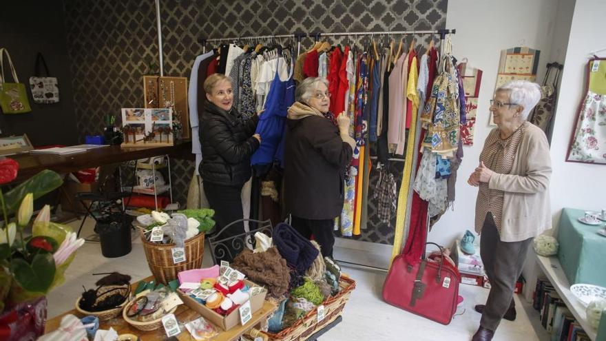 Mercadillo navideño en Ruiz Gómez.