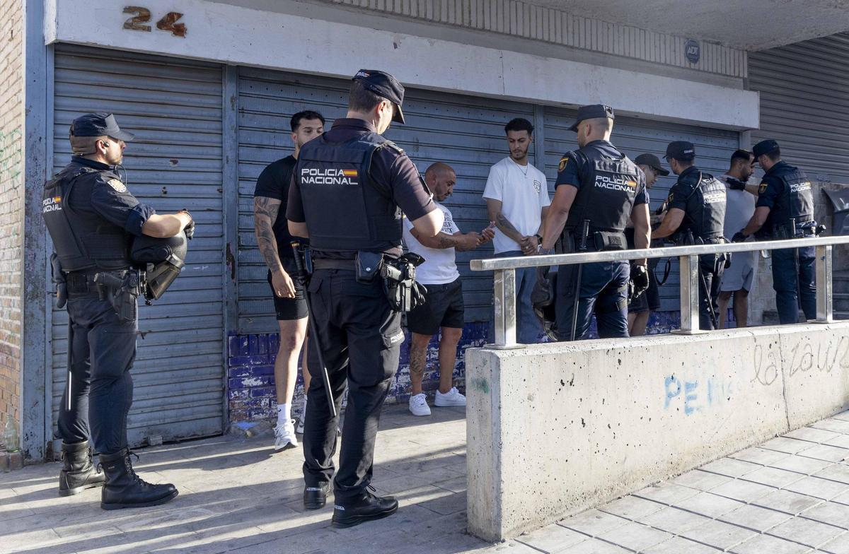 Siete detenidos en un amplio operativo policial de seguridad en la Zona Norte de Alicante