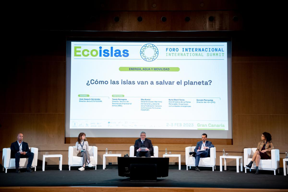 Mesa redonda en el Foro Ecoislas.