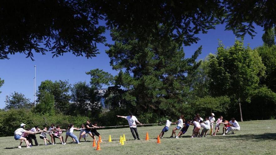 El PSOE pide un plan para dotar de sombra y arbolado a los parques infantiles de Oviedo