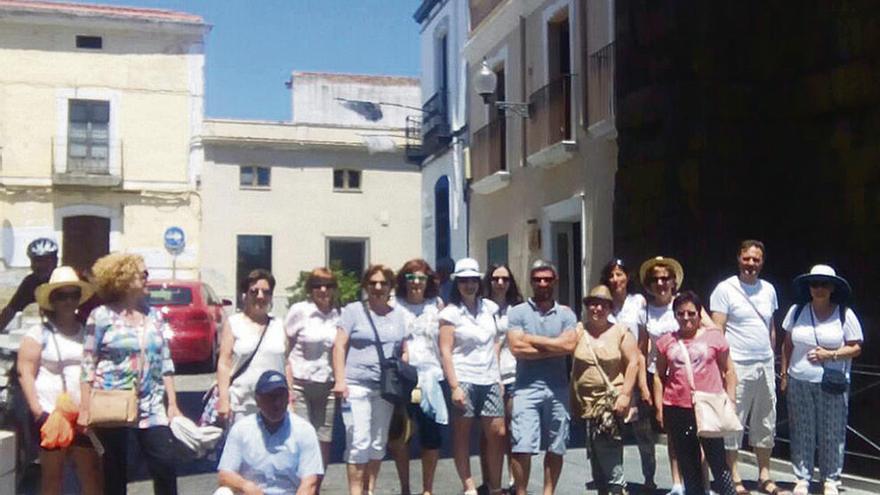 Miembros del club de lectura de San Cristóbal en Mérida.