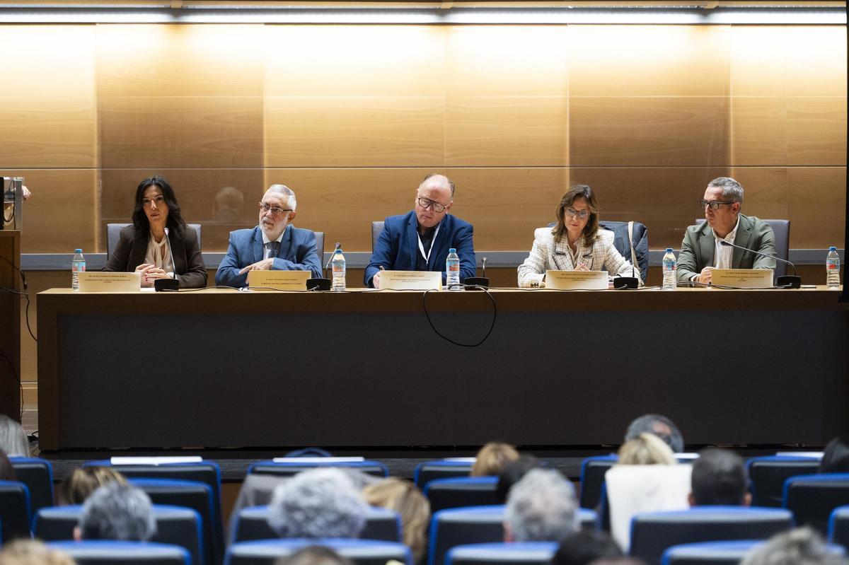 De izquierda a derecha: Esther Gutiérrez, Gerardo Gutiérrez, José Antonio García, María José Nevado y Emilio Borrega.