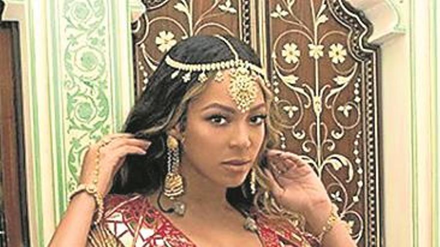 Beyoncé se viste de india para una boda ‘millonaria’