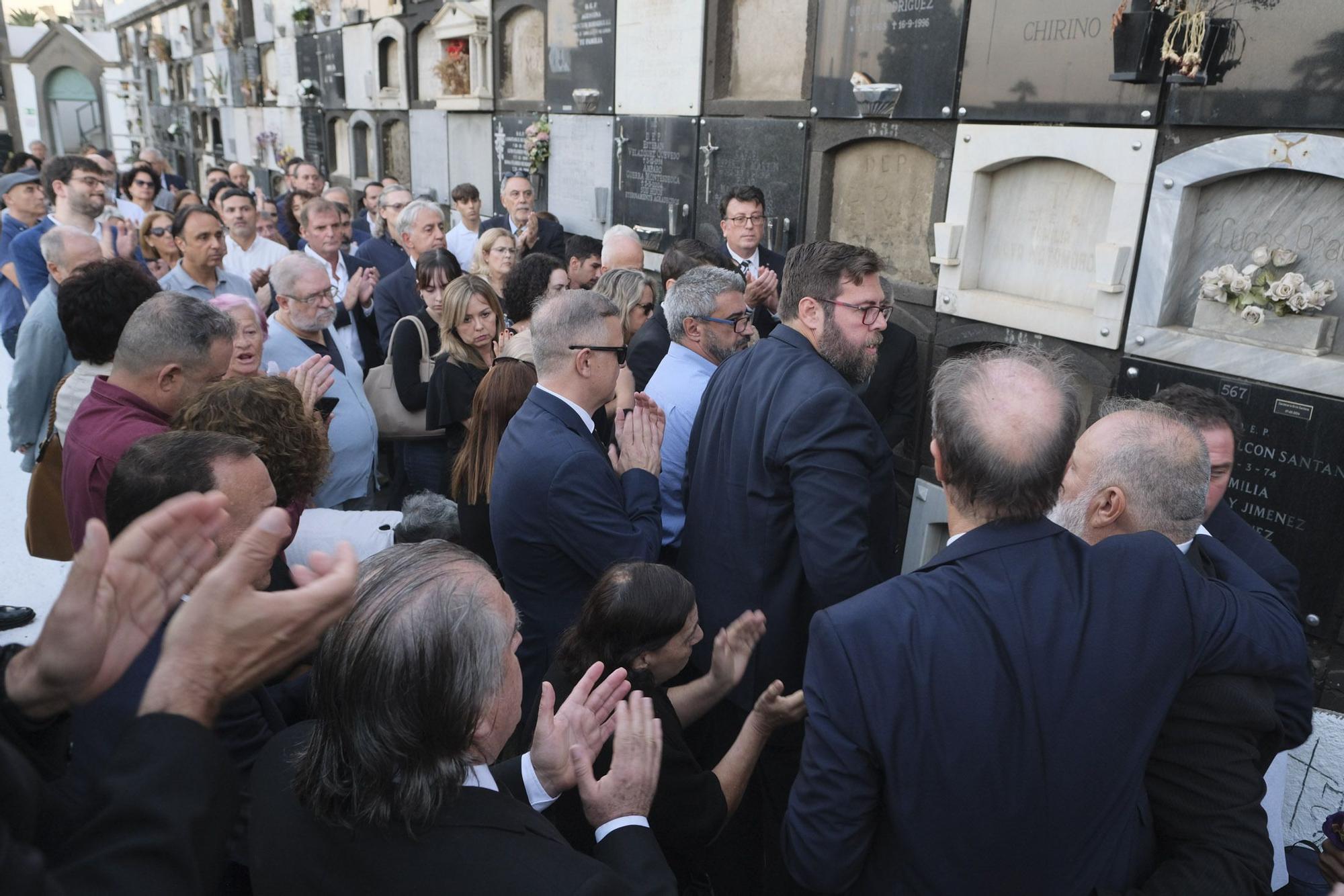 Entierro de Jerónimo Saavedra en el Cementerio de Vegueta