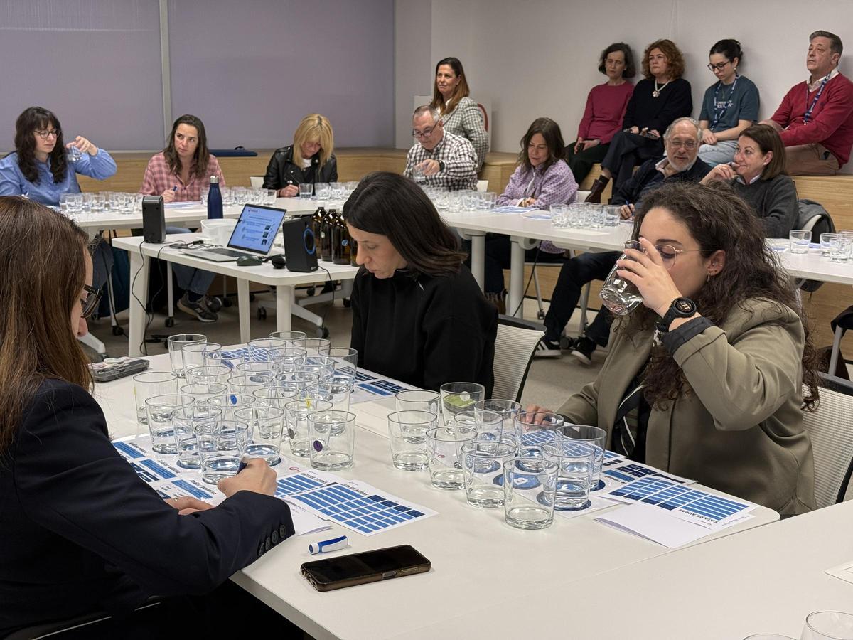 Cata de augas en Santiago de Compostela.