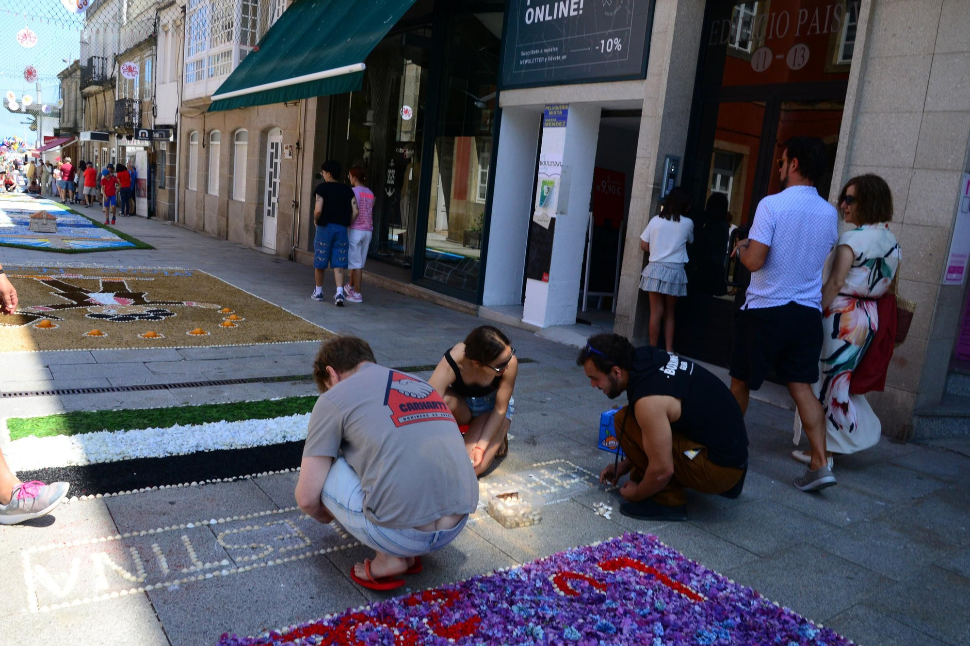 La fiesta de las alfombras florales del Corpus en Bueu (III)