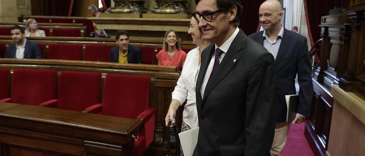 El líder del PSC, Salvador Illa, este martes durante el debate de política general en el Parlament