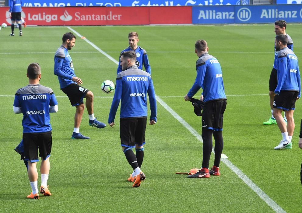 El Dépor se entrena antes de recibir al Barça