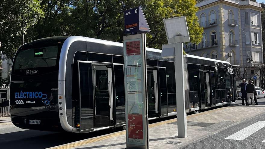 Uno de los modelos de tranvibús que realizaron las pruebas piloto en Murcia el pasado mes de noviembre. | AYTO. MURCIA