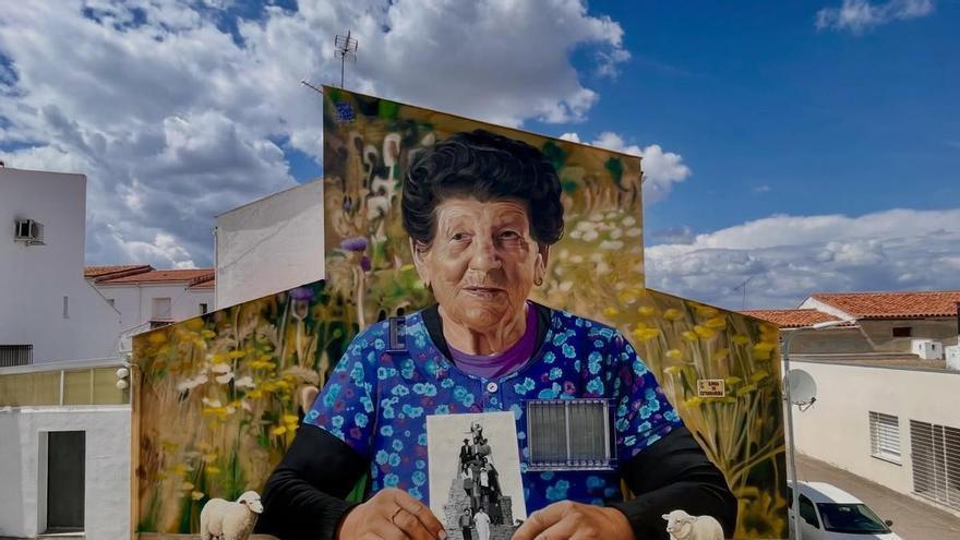El arte de Brea rinde homenaje a la memoria de 'La Sole', símbolo de la trashumancia en Salorino