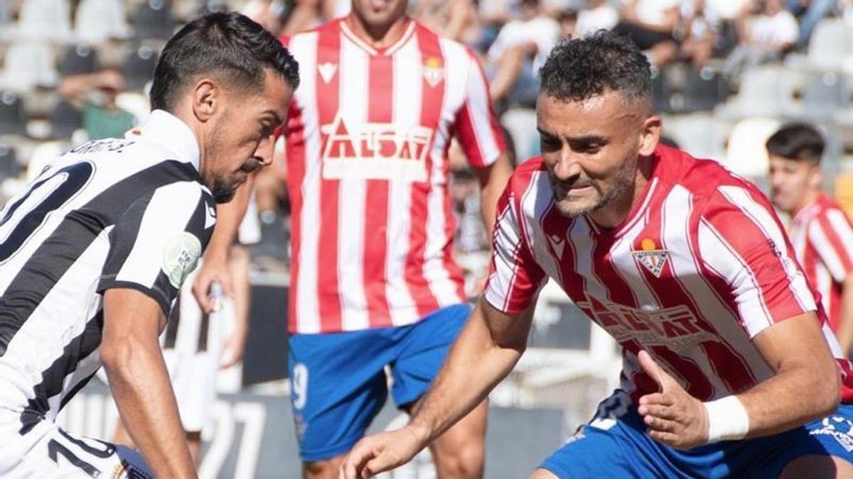 Encuentro de la primera vuelta entre Badajoz y Don Benito en el Nuevo Vivero.