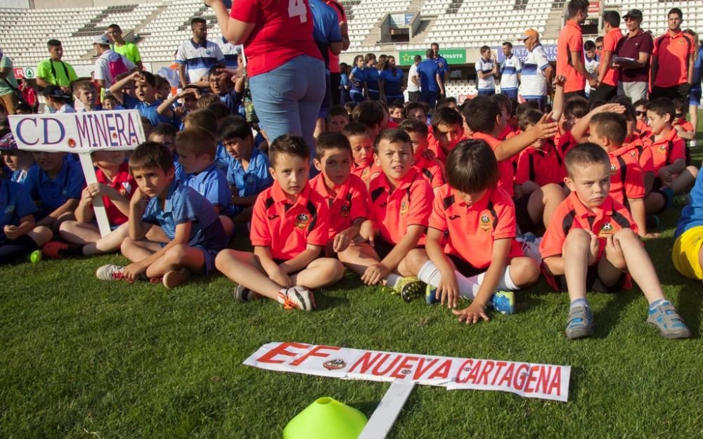 Clausura de la liga local de fútbol base de Cartag