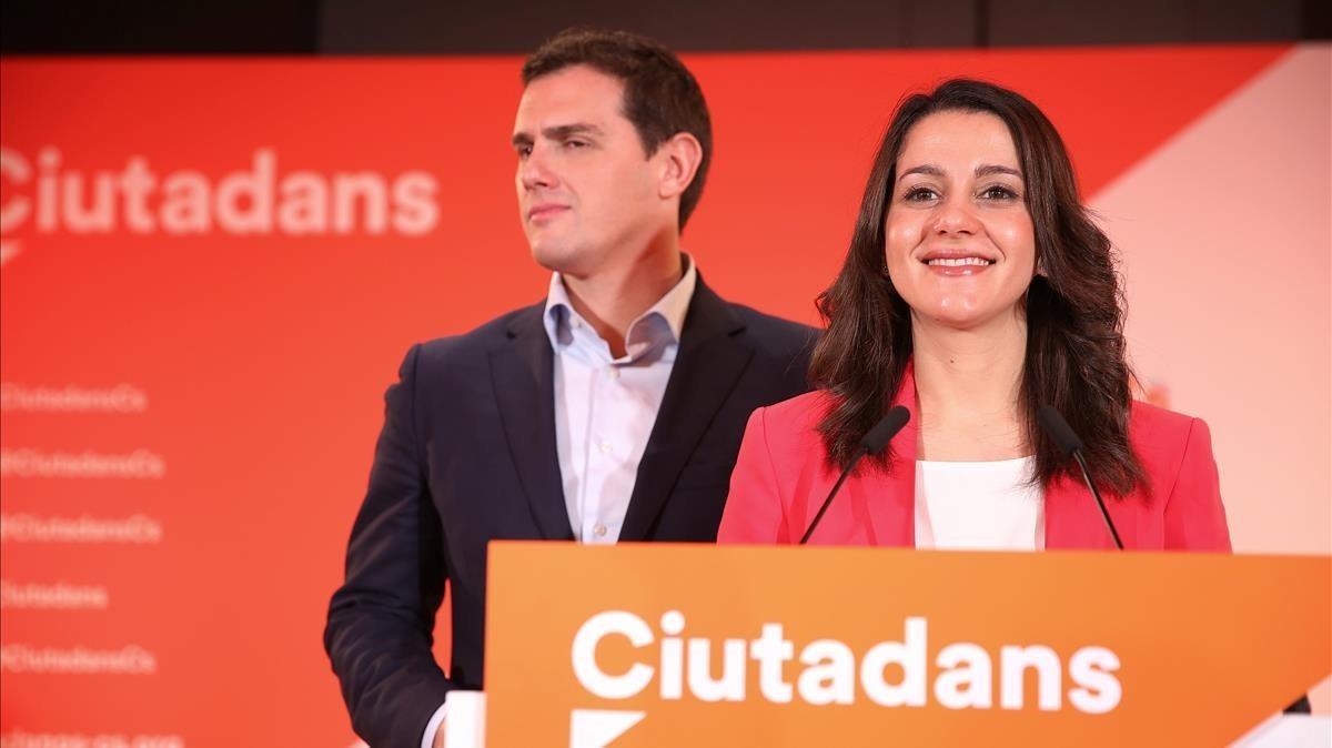 Comparecencia de Albert Rivera e Inés Arrimadas para analizar los resultados electorales. Comparecencia de Albert Rivera e Inés Arrimadas para analizar los resultados electorales.