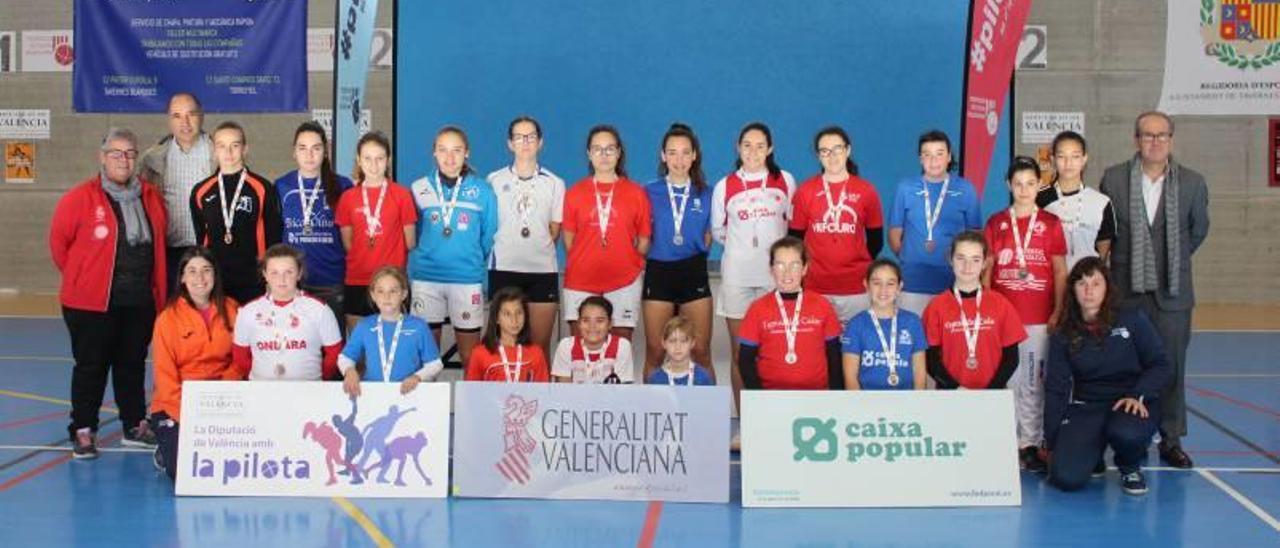 Las finalistas de la categoría individual femenino de los Juegos Deportivos One Wall.