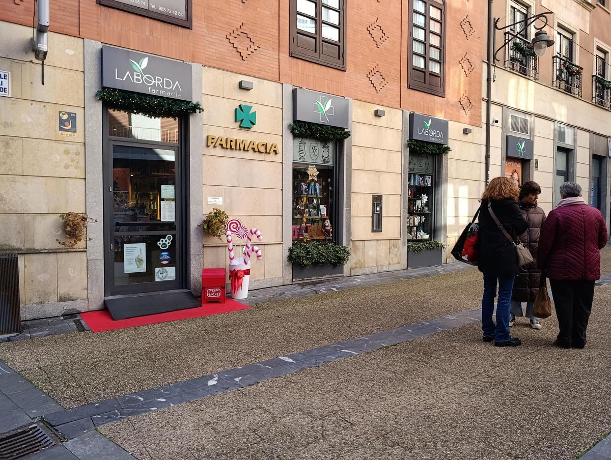 El adorno navideño que une a los comercios de la Pola