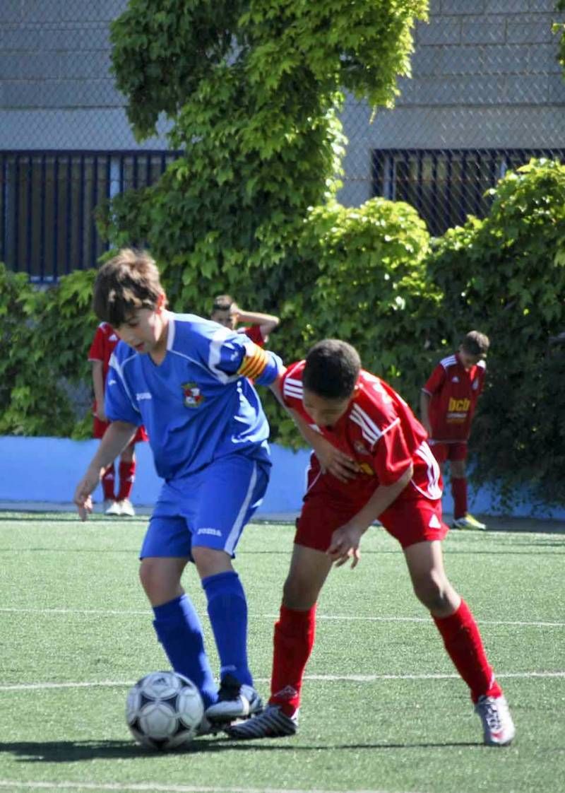 Fútbol: Amistad - Actur Pablo Iglesias (Benjamín Final)