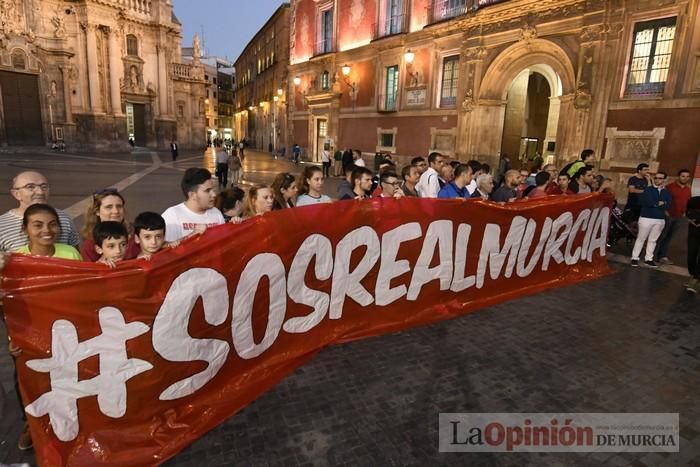 Pulseras 'SOS Real Murcia' en Belluga - La Opinión de Murcia