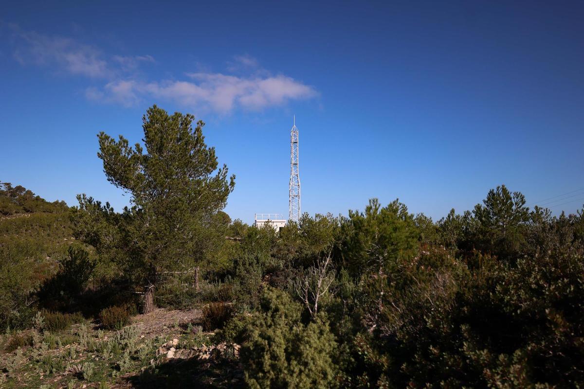 Una nueva antena para ‘iluminar’ las telecomunicaciones en sa Cala y Sant Joan Una nueva antena para ‘iluminar’ las telecomunicaciones en sa Cala y Sant Joan