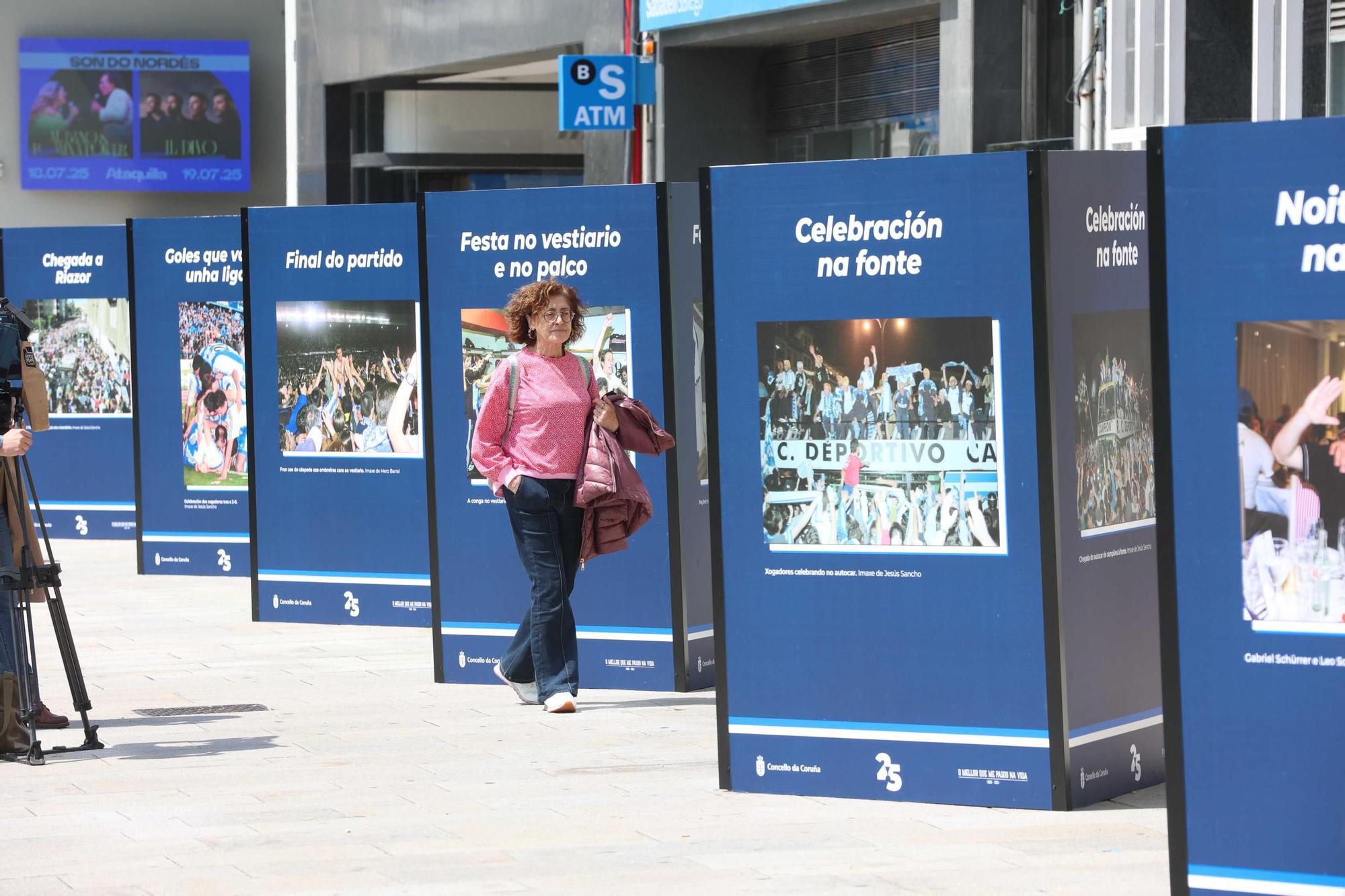 Exposición en el Obelisco por el 25 aniversario de la Liga que ganó el Dépor