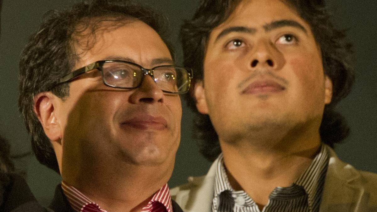 Gustavo Pero (izquierda), junto a su hijo Nicolés, quien acaba de ser detenido.