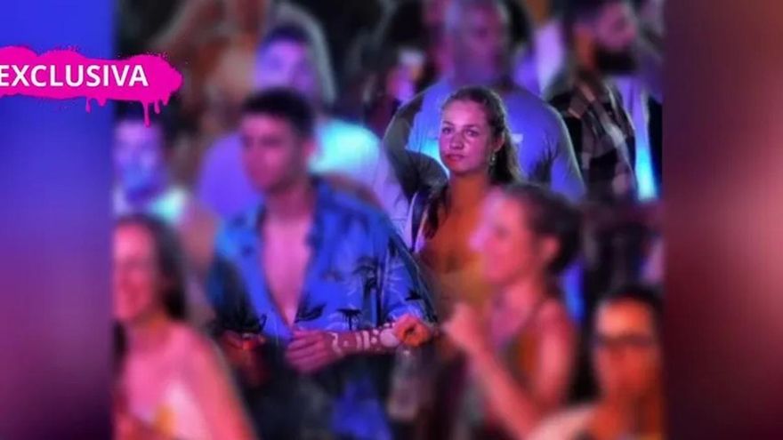 La princesa Leonor, pillada besándose con un chico de fiesta en Brasil