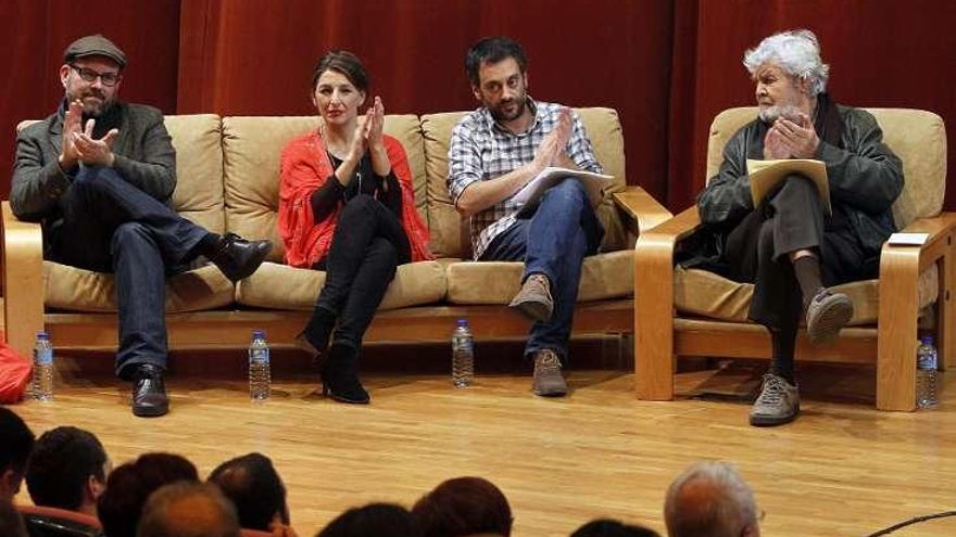 Martiño Noriega, Yolanda Díaz, Xulio Ferreiro y Beiras, ayer.