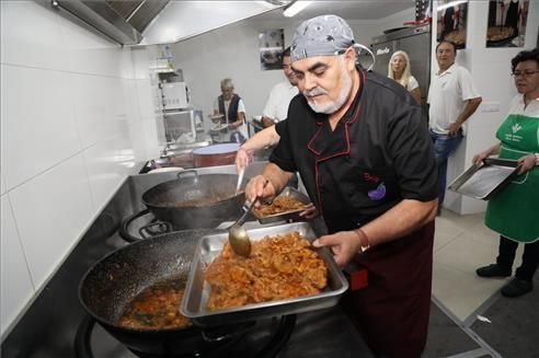 Las hogueras tomaron protagonismo en la Nit de la Xulla en Vila-real